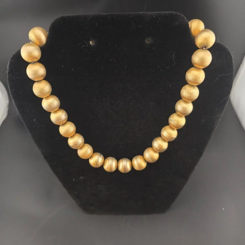 Napier Gold Chunky Beaded Necklace Elegant Brushed Vintage Statement 17" - Picture 2 of 11